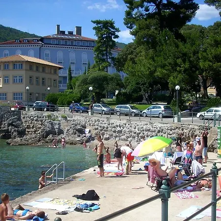 By The Sea Lovran, Opatija - 14180 شقة